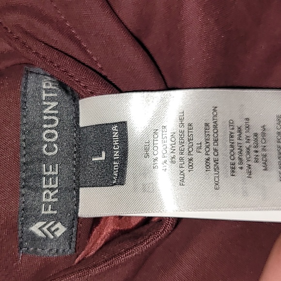 2004. Free Country. Reversible puffer vest. High quality like-new. Size Large. - Picture 16 of 16